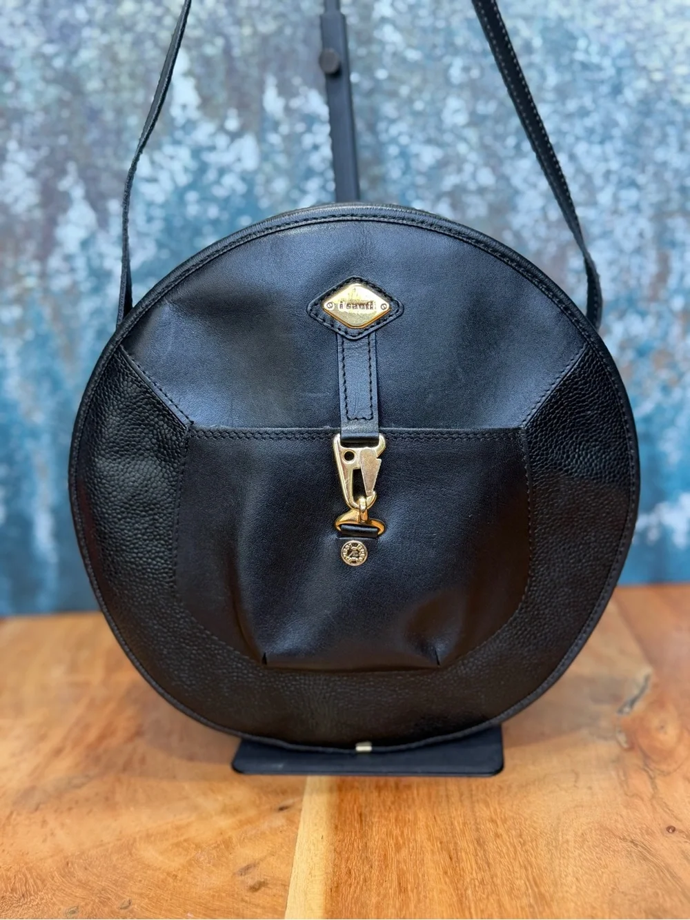 I Santi Milano 1980’s Rare Old Money Made in Italy Black Leather Canteen Bag